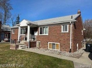 17455 E Eleven Mile Rd, Roseville, MI 48066