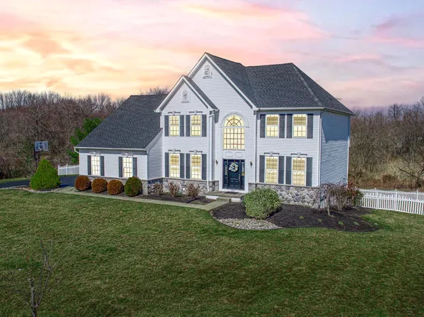 208 Coyote Run, Mullica Hill, NJ 08062
