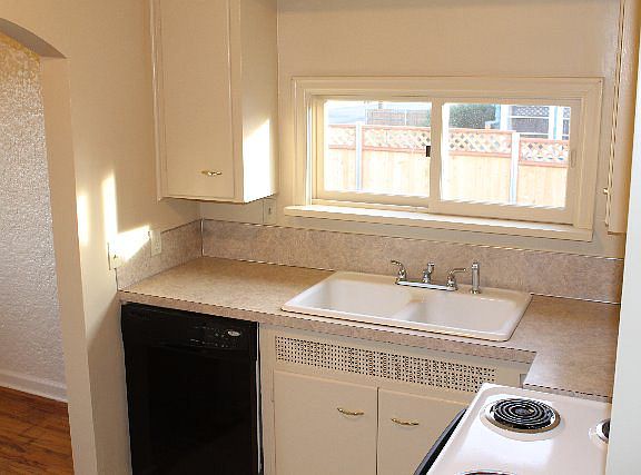 5th image of 1254 Boyer Ave