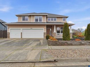 1659 Salmon Run SW, Albany, OR 97321