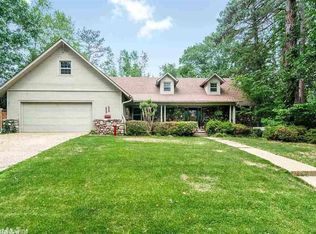 11 Riding Rd, Little Rock, AR 72227