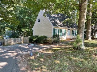 2101 N Peace Haven Rd, Winston Salem, NC 27106