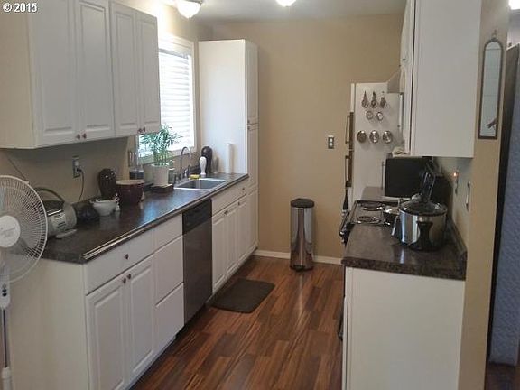 4th image of 9219 NE 95th St