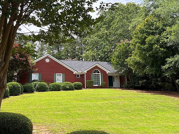 2nd image of 204 Day Lake Dr