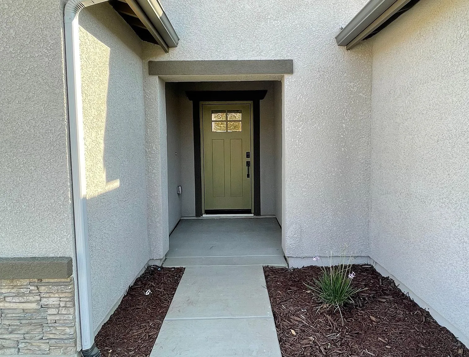 1972 Truckee Dr — Photo 4