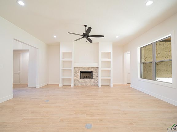 4th image of 319 Saddle Brook Dr