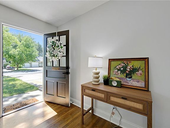 5th image of 5408 W 72nd St