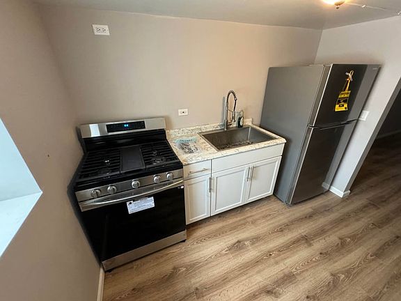 5th image of 5342 N Christiana Ave APT 2