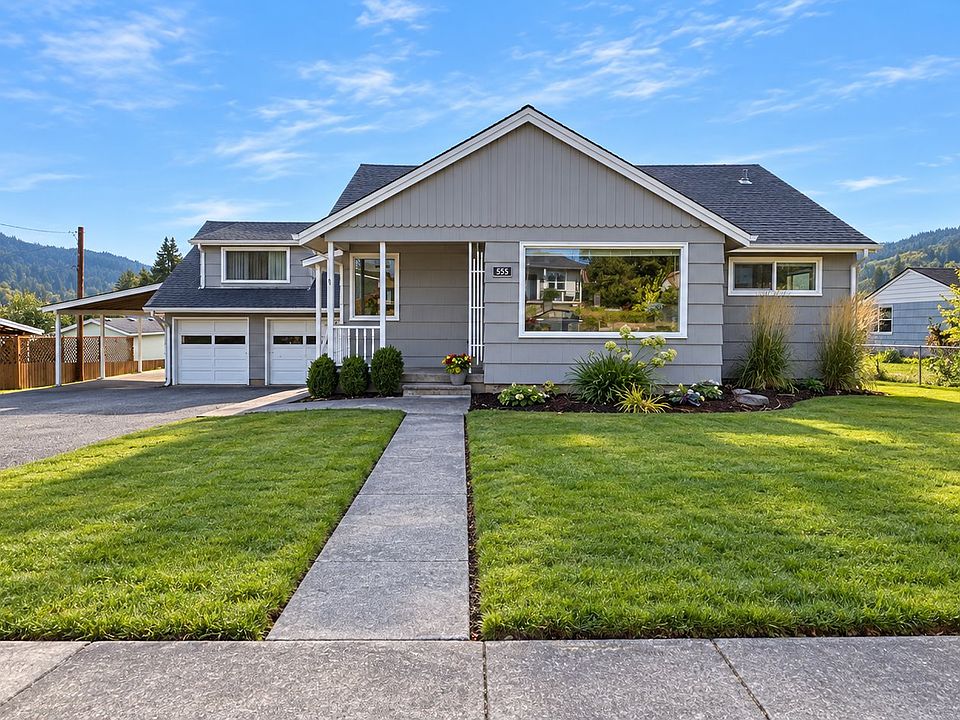 1st image of 555 Nehalem St