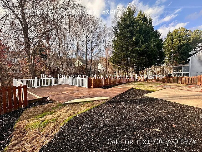 18124 Harbor Mist Rd — Photo 26