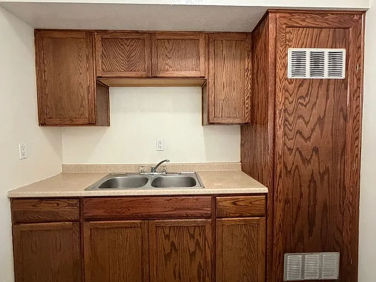 P170 — Photo 18