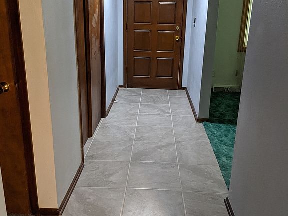 4th image of 5548 Weymouth Dr