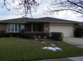 510 Rhonda Dr, Lockport, IL 60441