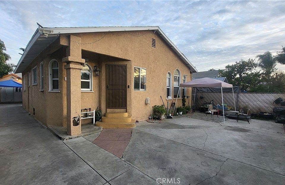 1st image of 946 S Ferris Ave