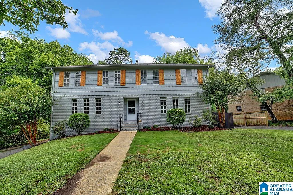 3 bed, 2.5 bath, $2,250 — Photo 1