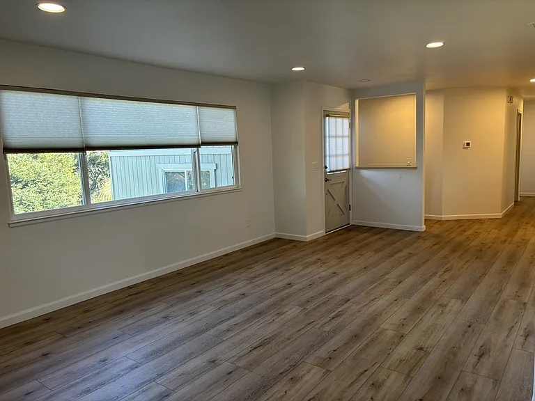 1776 Meda Ave — Photo 6