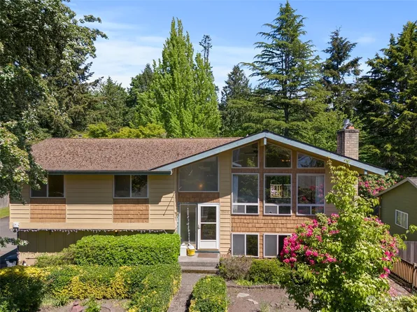 19610 32nd Avenue NE, Lake Forest Park, WA 98155