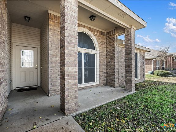 4th image of 510 Atlas Ave