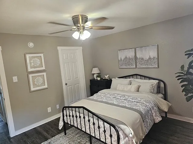 Castle Hill Apartments — Photo 6