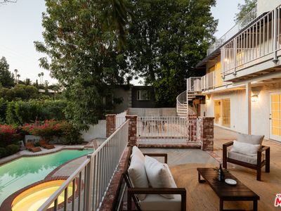 5215 Baza Ave, Woodland Hills, CA, 91364