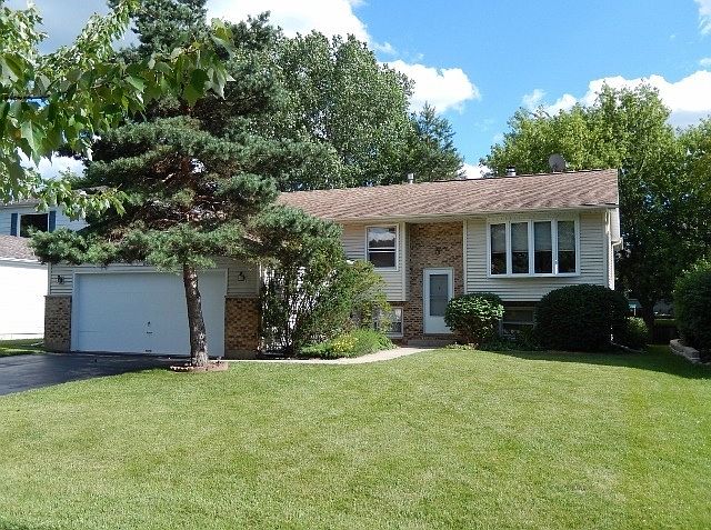 1st image of 833 Durham Ln