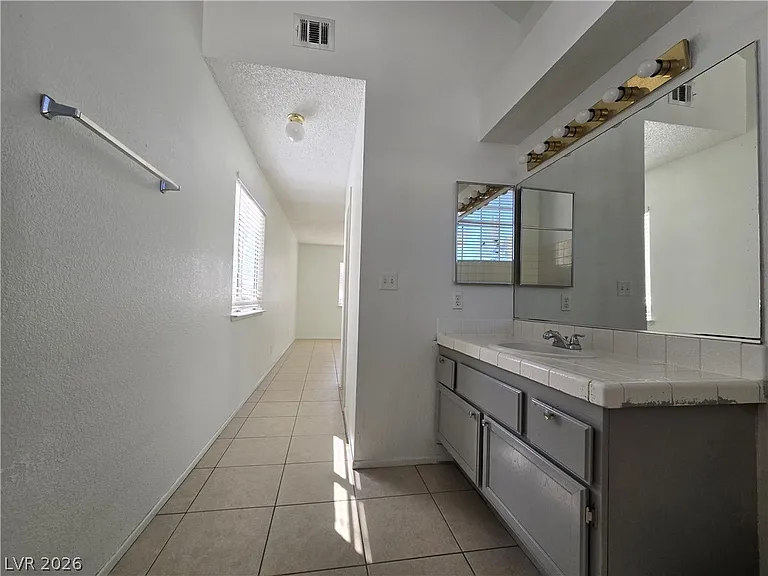 5797 Cedar Ave — Photo 24