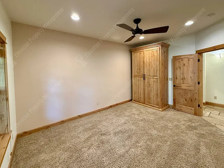 20979 Miramar Dr — Photo 34