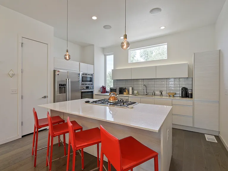 1731 King St #1731 — Photo 7