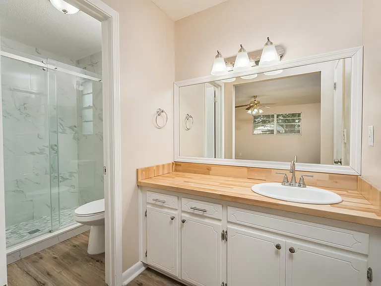 261 Dillon Dr — Photo 5