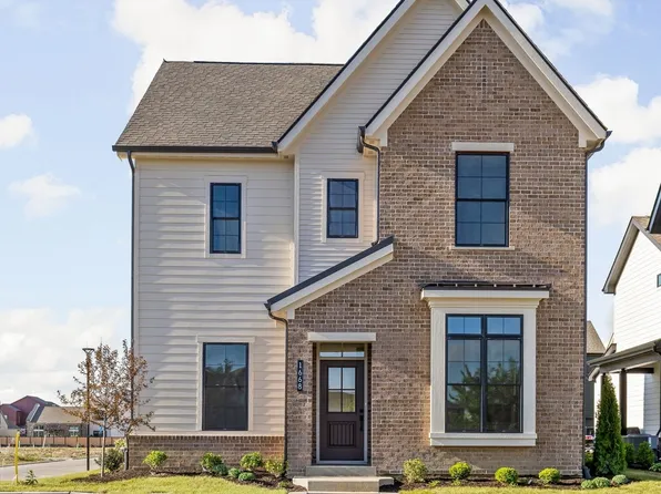 1668 Delmonte Rail Dr, Westfield, IN 46074