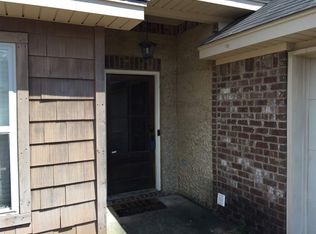 524 Glensview Dr, Brandon, MS 39047