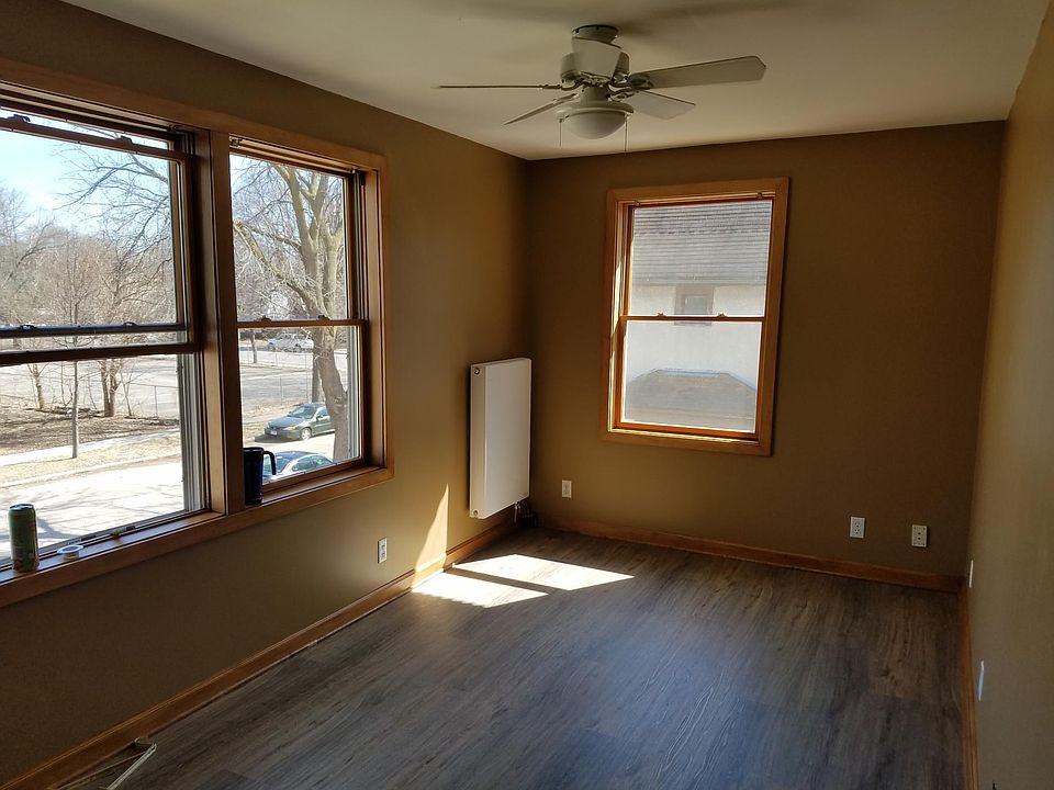 SE Bedroom (Unfurnished)