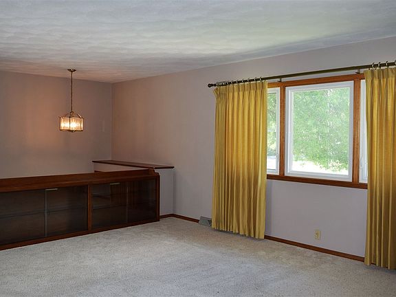 5th image of 1406 Minnehaha Ln