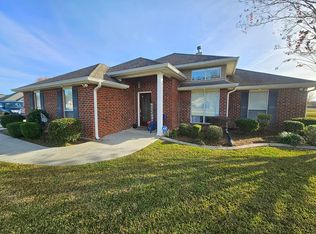 8 Chippewa Dr, Picayune, MS 39466