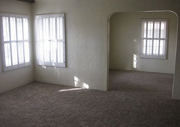 3rd image of 1811 N Laurel Ave