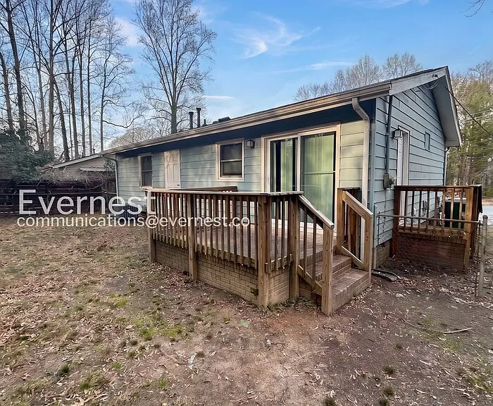 275 Efird St — Photo 3