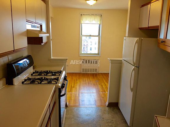 5th image of 255 Fieldston Ter APT 6L