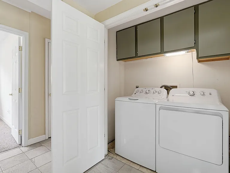 131 Stonedown Ln — Photo 18