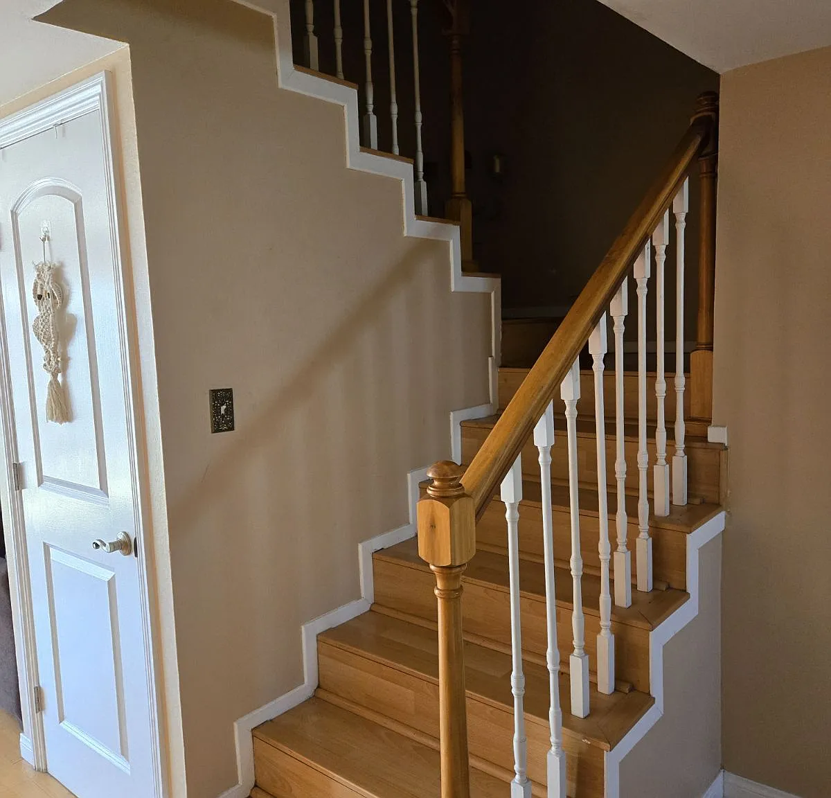 3 bed, 2.5 bath, 1503 sqft, $4,000 — Photo 3