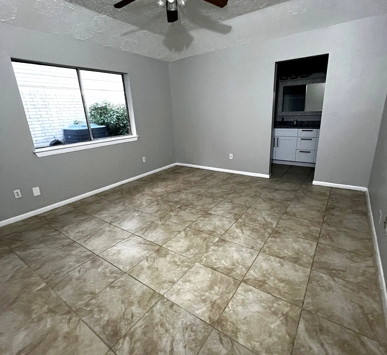 3 bed, 1422 sqft, $1,850 — Photo 3