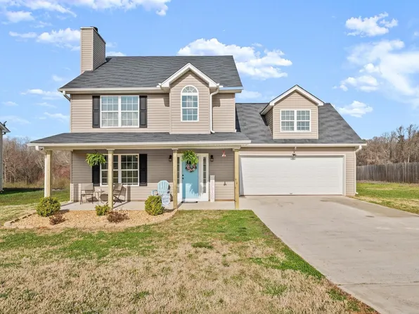 4136 Meadow Point Dr, Gillsville, GA 30543