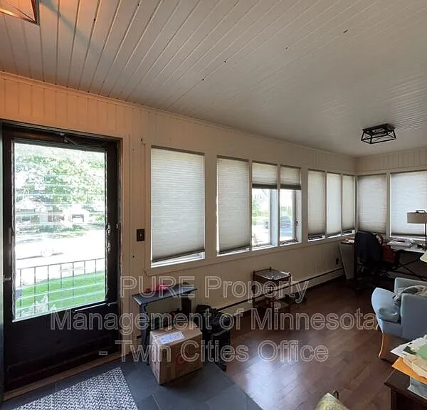 4054 Yosemite Ave S — Photo 2