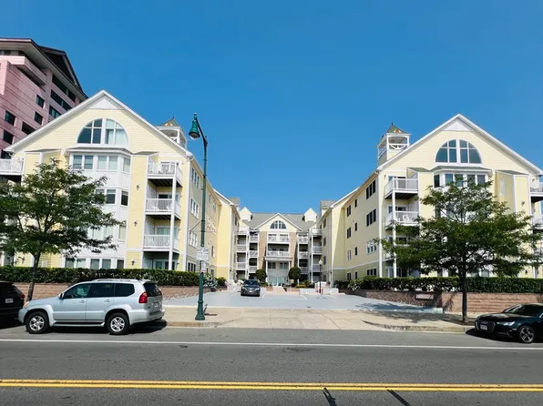 360 Revere Beach Blvd APT 215, Revere, MA 02151