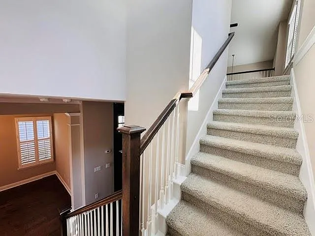 7761 Laureate Blvd — Photo 11