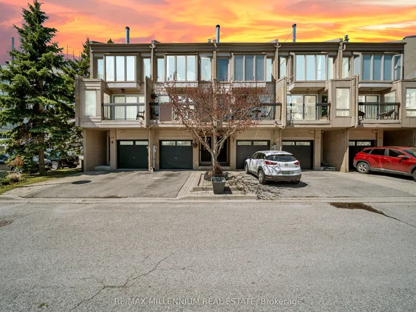 62 Cumberland Ln, Ajax, ON L1S 7K4