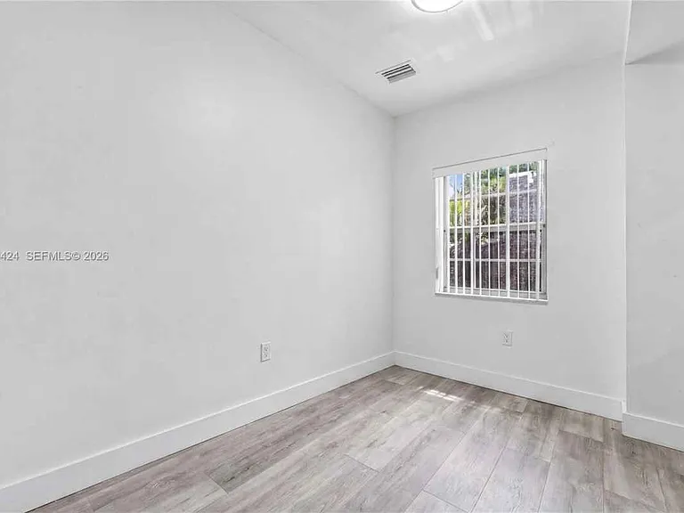 3131 NW 60th St — Photo 9