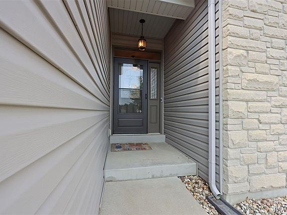 5th image of 232 Pierce View Cir
