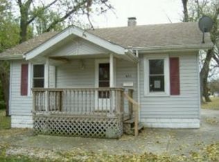 623 Comet Ave, Decatur, IL 62526