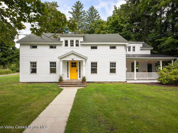 40 Broad Street, Kinderhook, NY 12106