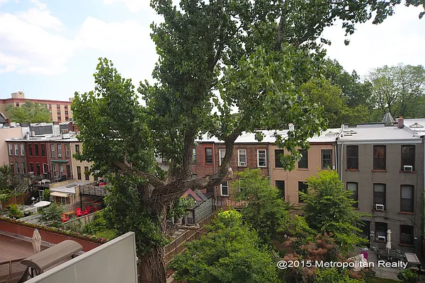 Rented by Metropolitan Realty | media 13